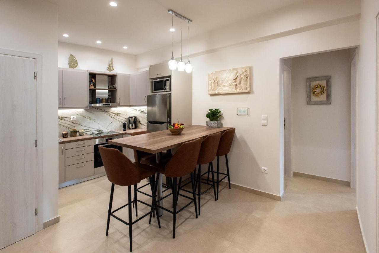 Blue Ark Acropolis Compass Apartment Athena Bagian luar foto