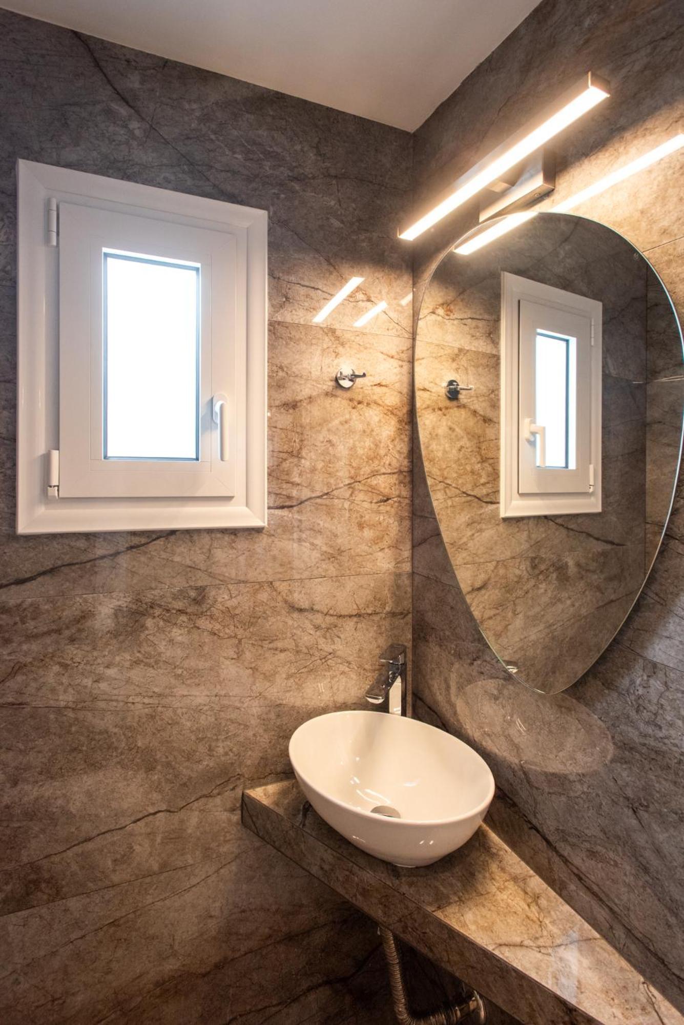 Blue Ark Acropolis Compass Apartment Athena Bagian luar foto
